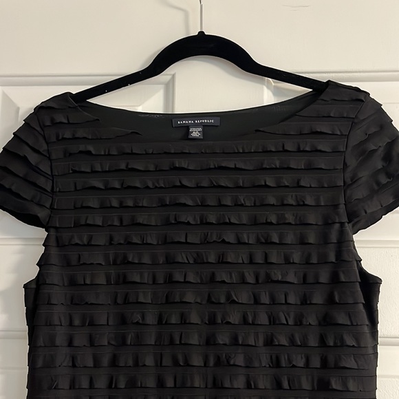 Banana Republic dress. Size small. Never worn! - Picture 2 of 4